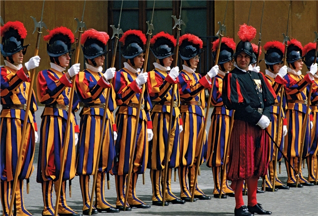 швейцарские гвардейцы Ватикана
