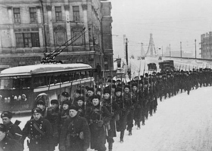 1-й Московский отряд моряков, 7 ноября 1941 г
