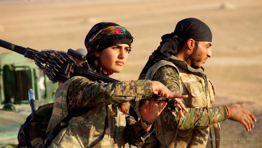 Девушки из Женских отрядов самообороны Курдистана